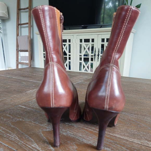 Vintage Bronx Helena Leather Boots, Size 9M. - Picture 4 of 12